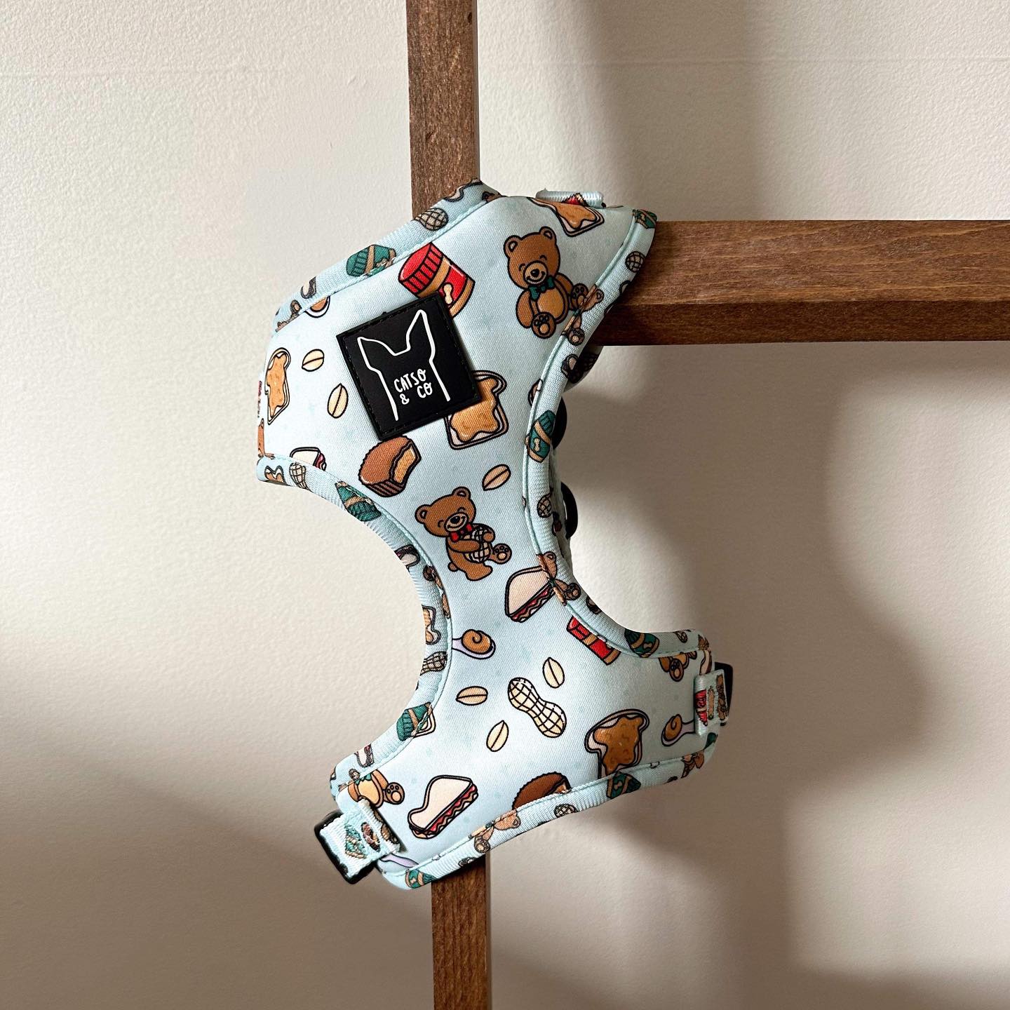 Catso & Co Adjustable Harness Peanut Butter