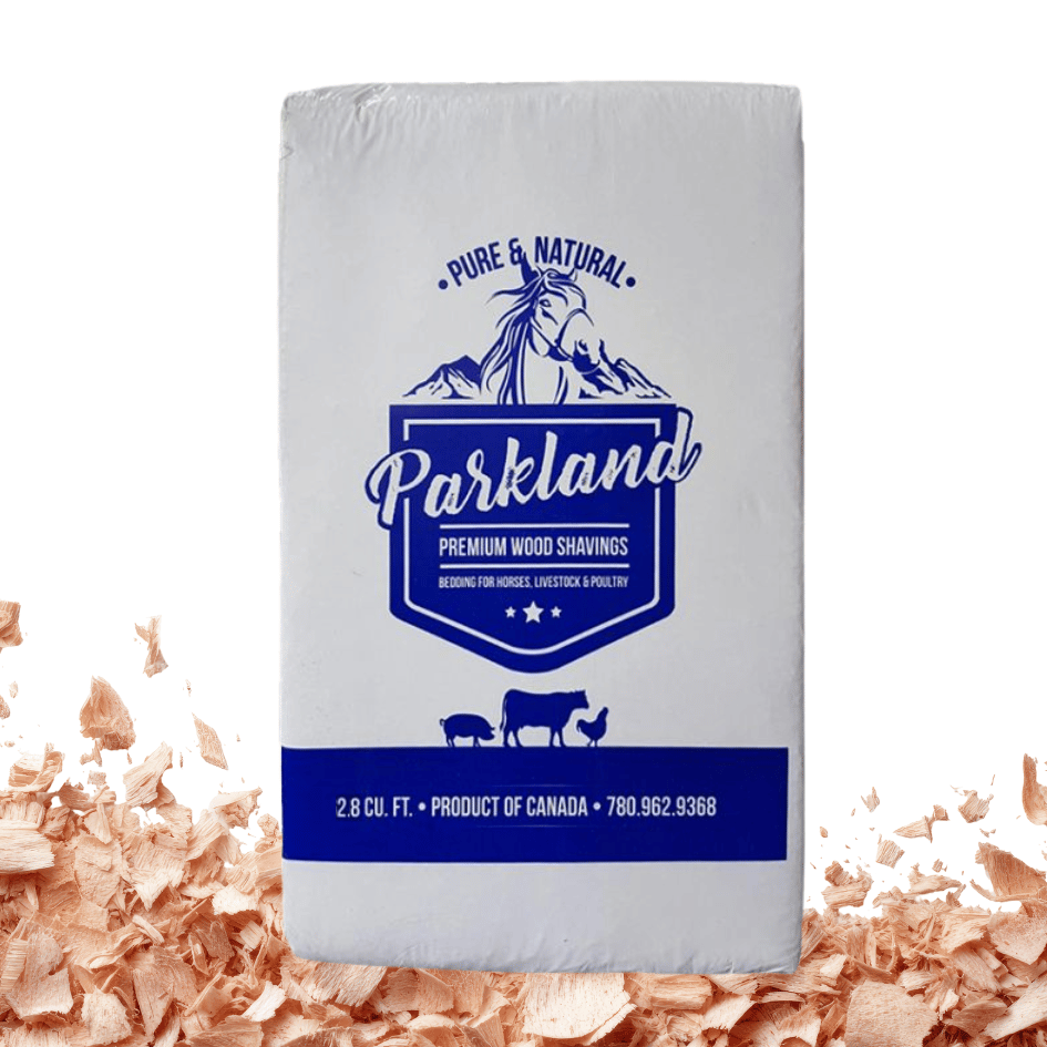 Bag of Parkland premium pine wood shavings for animal bedding details on a white background.
