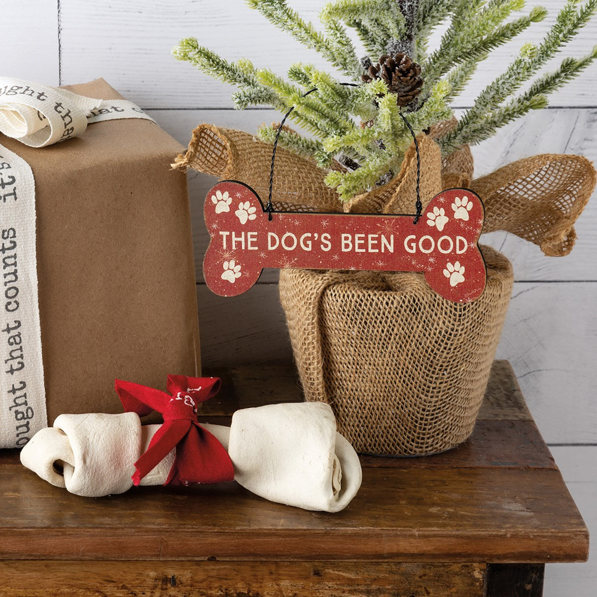 Xmas Ornament Dog's Been Good